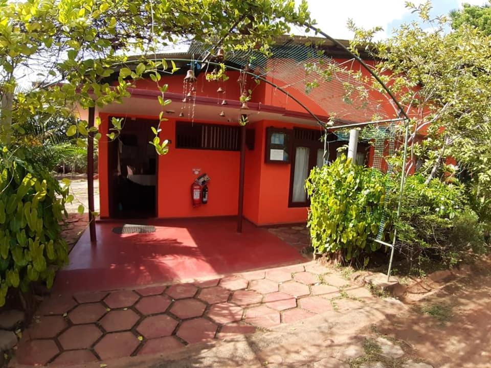 Amila Guest Hotel Trincomalee Exterior photo